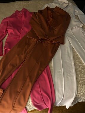 3 Women's High-Waist Tailored suits - Pink, Rust, White